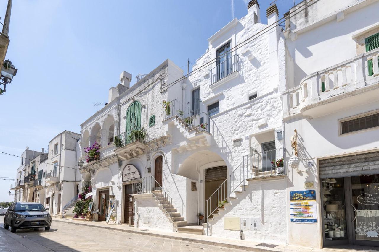 Suite La Scala Del Borgo 치스테르니노 외부 사진