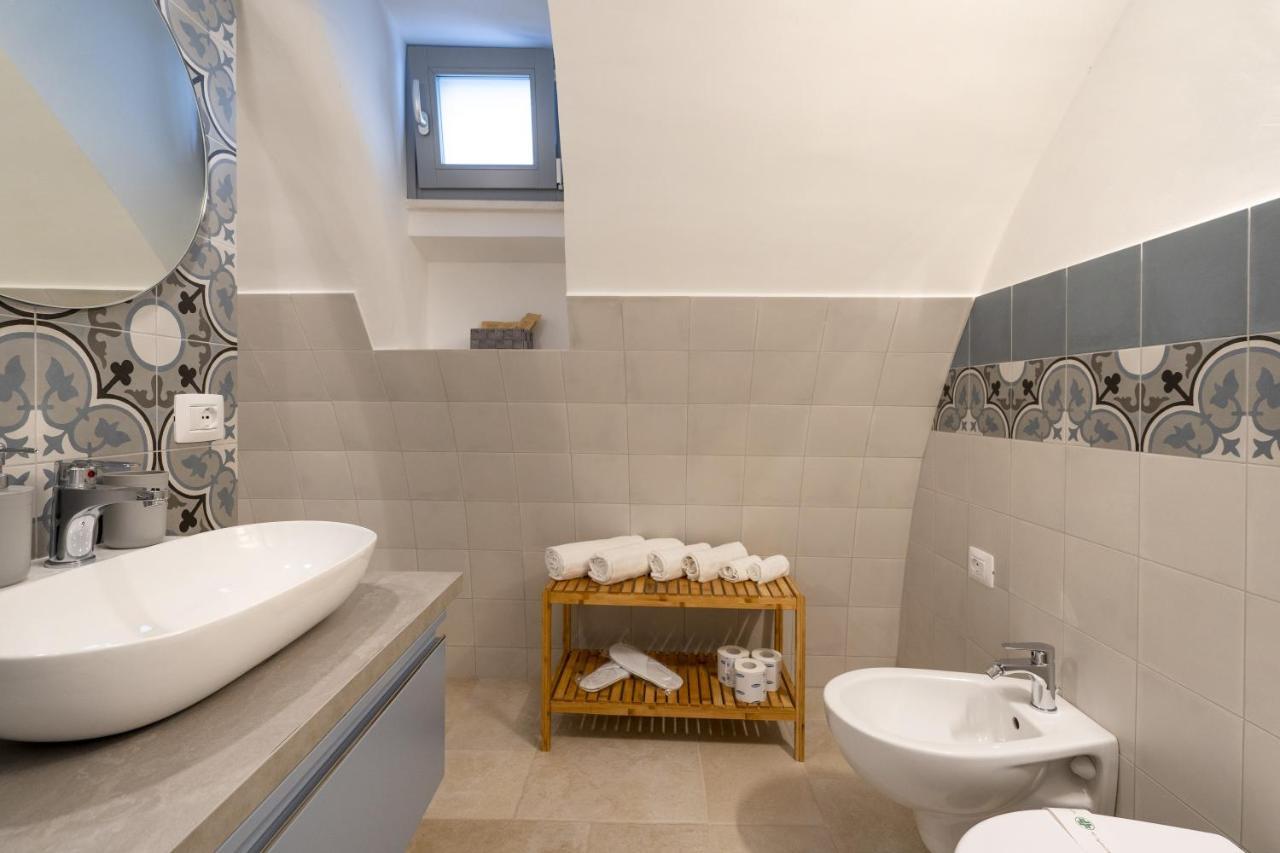 Suite La Scala Del Borgo 치스테르니노 외부 사진